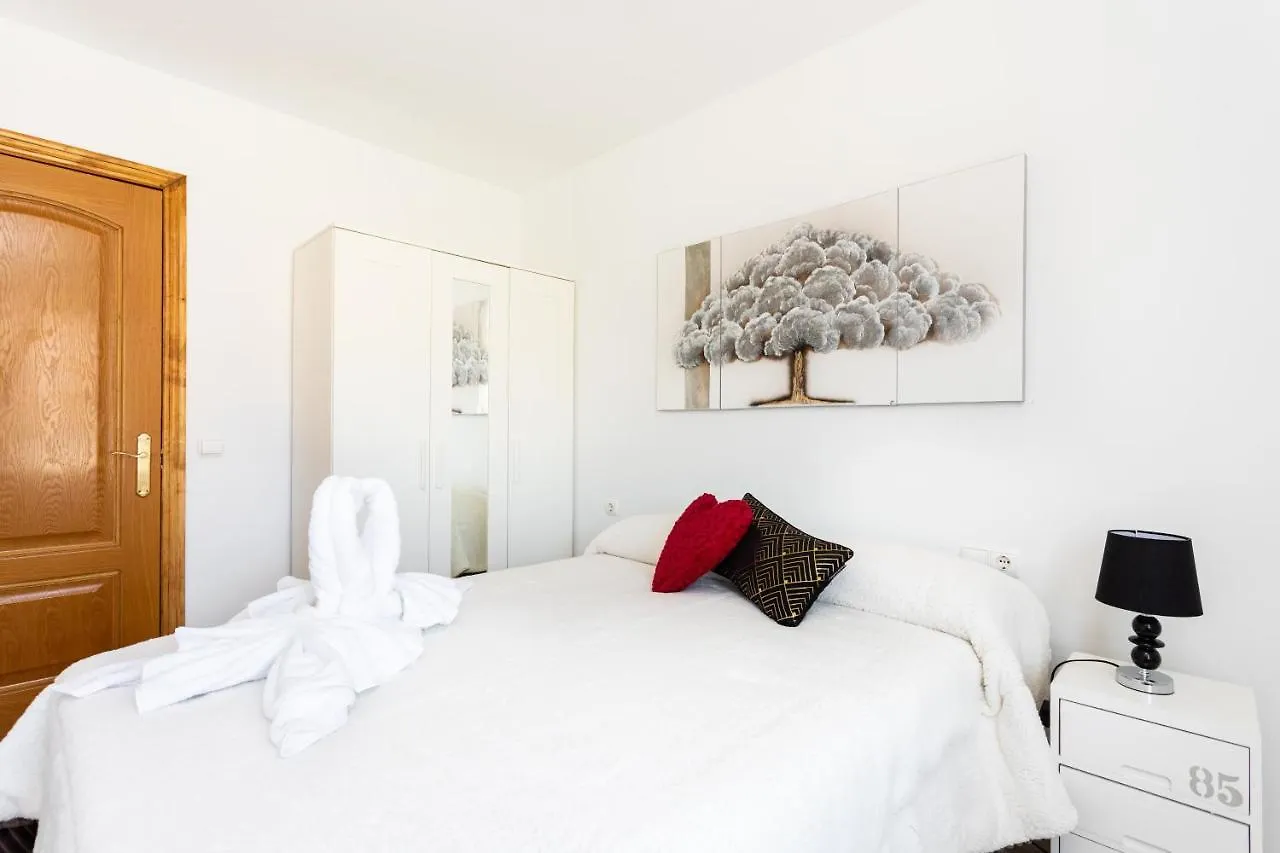 Home2Book Vistahermosa Los Cristianos,Pool & Padel Arona
